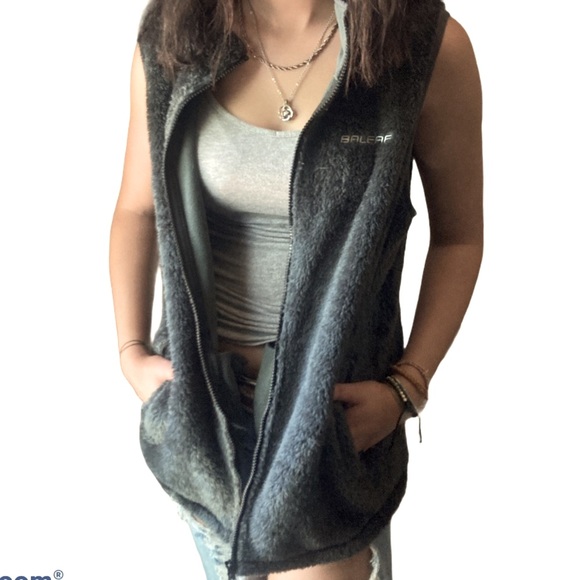 NWT Baleaf Women’s Faux Fur Fleece Lined Vest Size Large - Picture 4 of 16